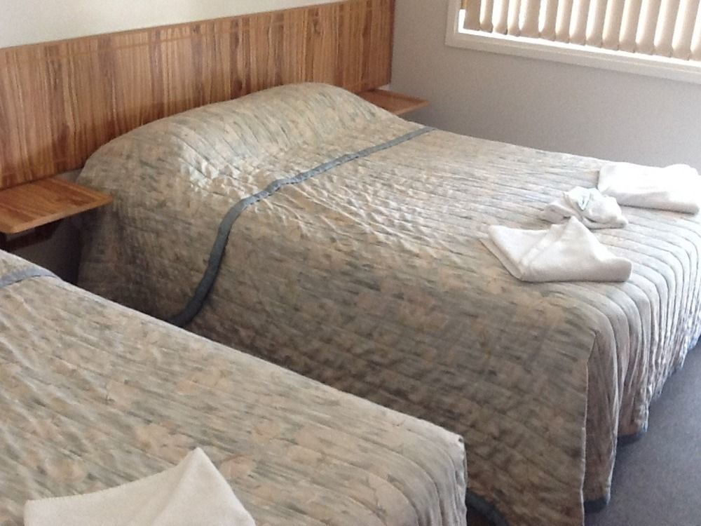Motel Riverina Leeton Esterno foto