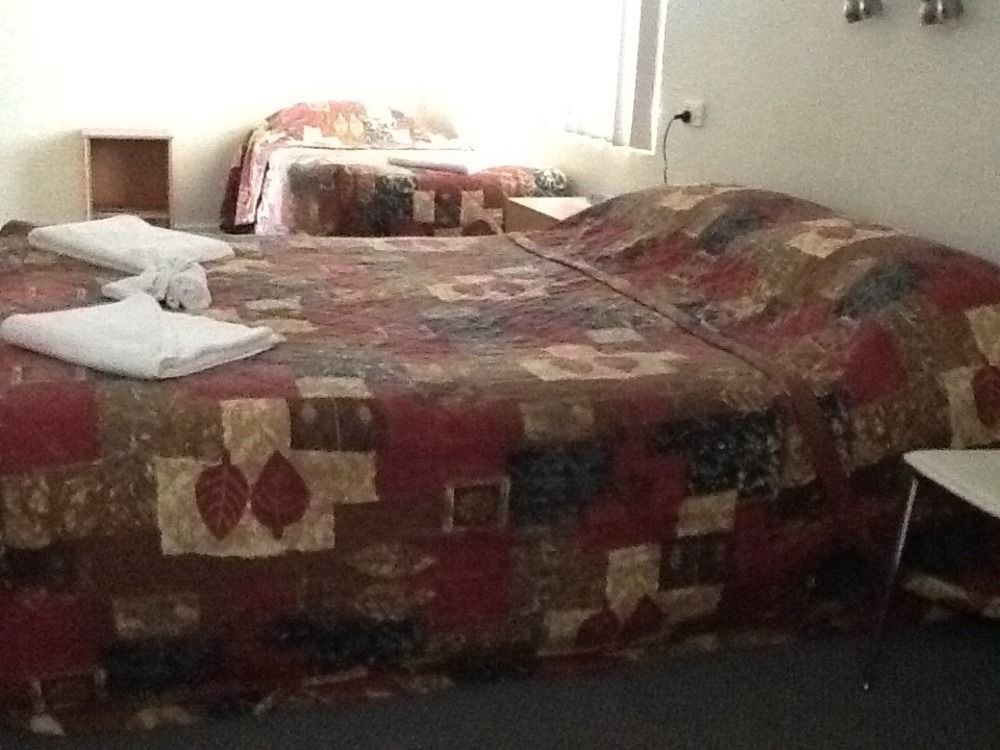 Motel Riverina Leeton Esterno foto