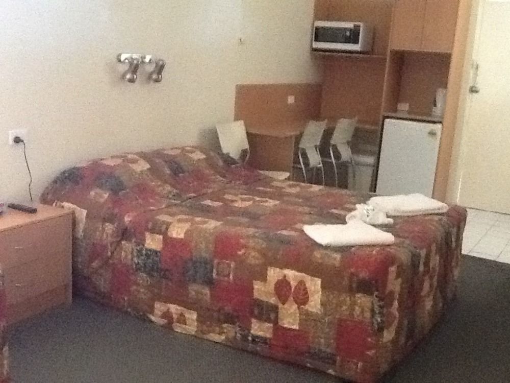Motel Riverina Leeton Esterno foto