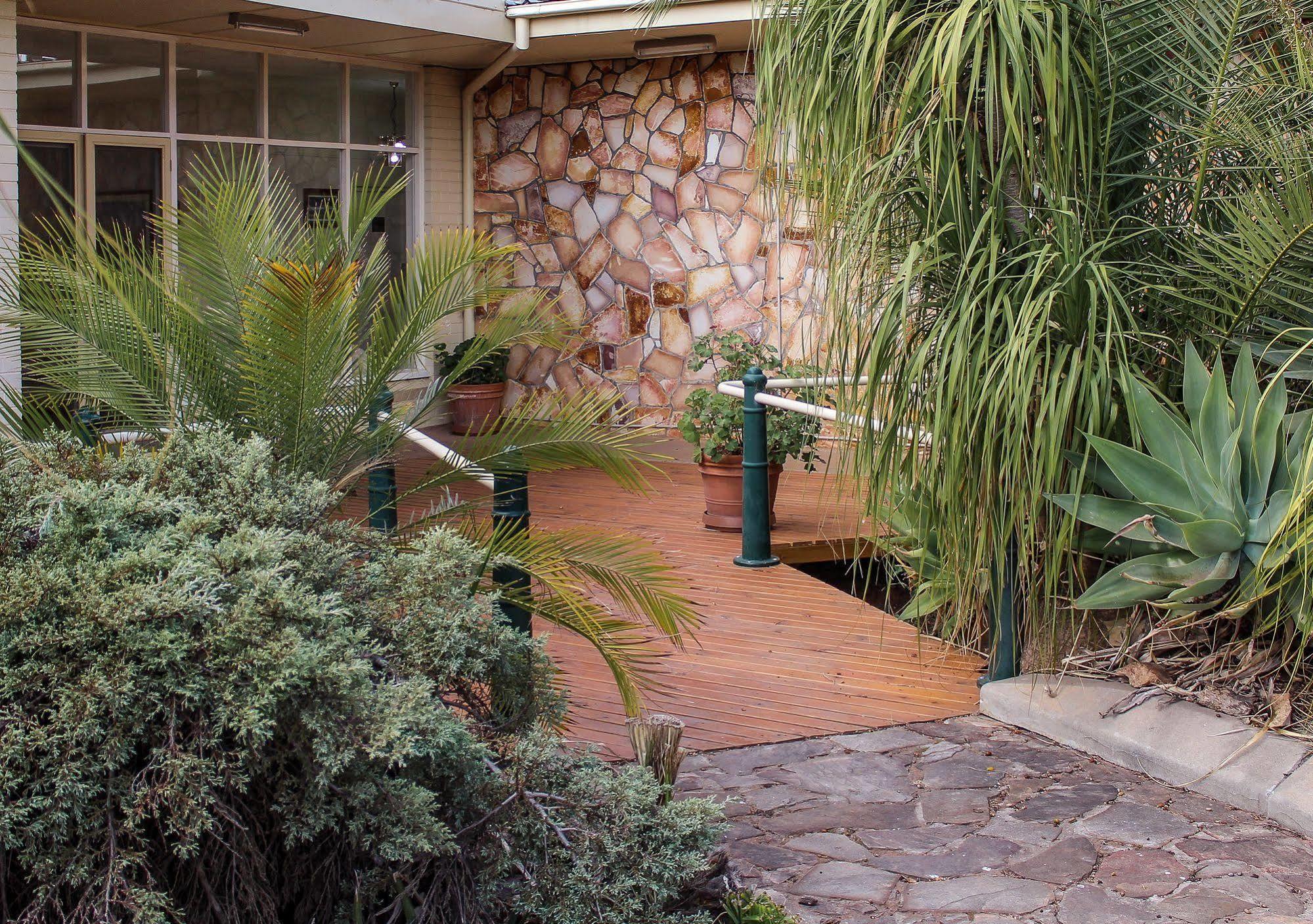 Motel Riverina Leeton Esterno foto