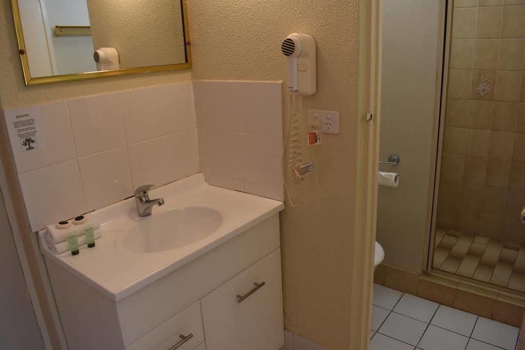 Motel Riverina Leeton Esterno foto